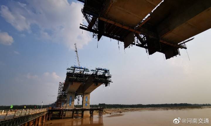 hth·华体|探索创建“大三亚与南海国际旅游圈”旅游景区发展战略研究(图1) hth华体官方下载app